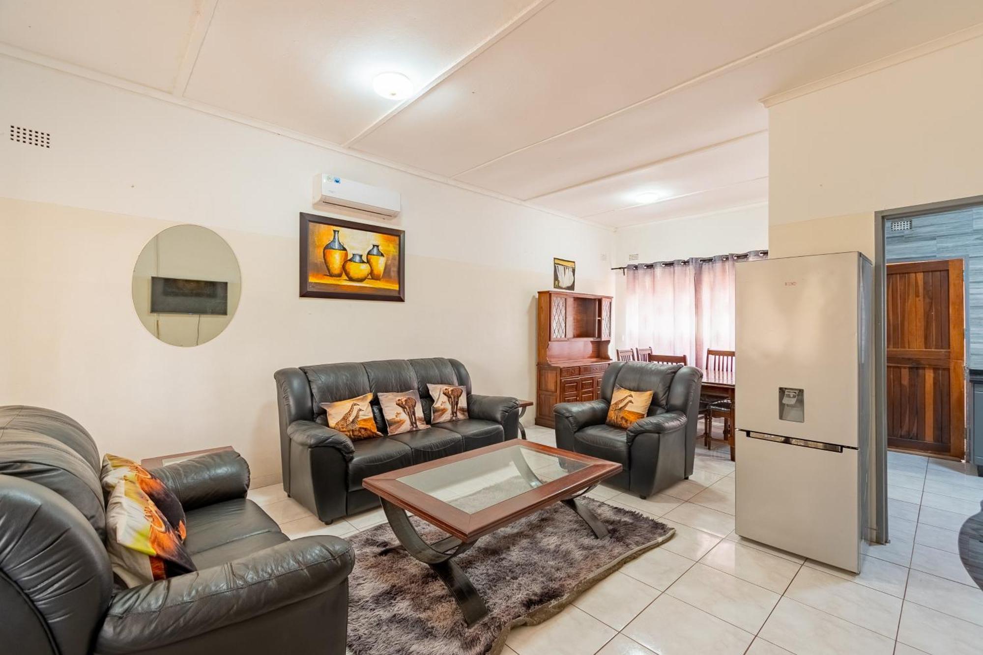 Wood Road Guest Lodge Victoria Falls Ngoại thất bức ảnh