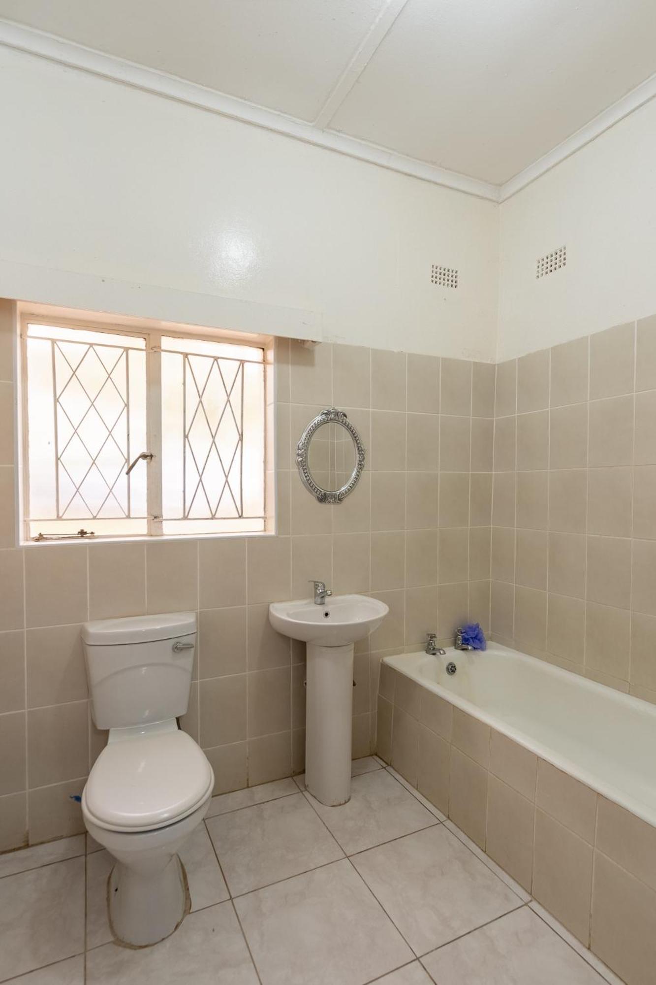 Wood Road Guest Lodge Victoria Falls Ngoại thất bức ảnh
